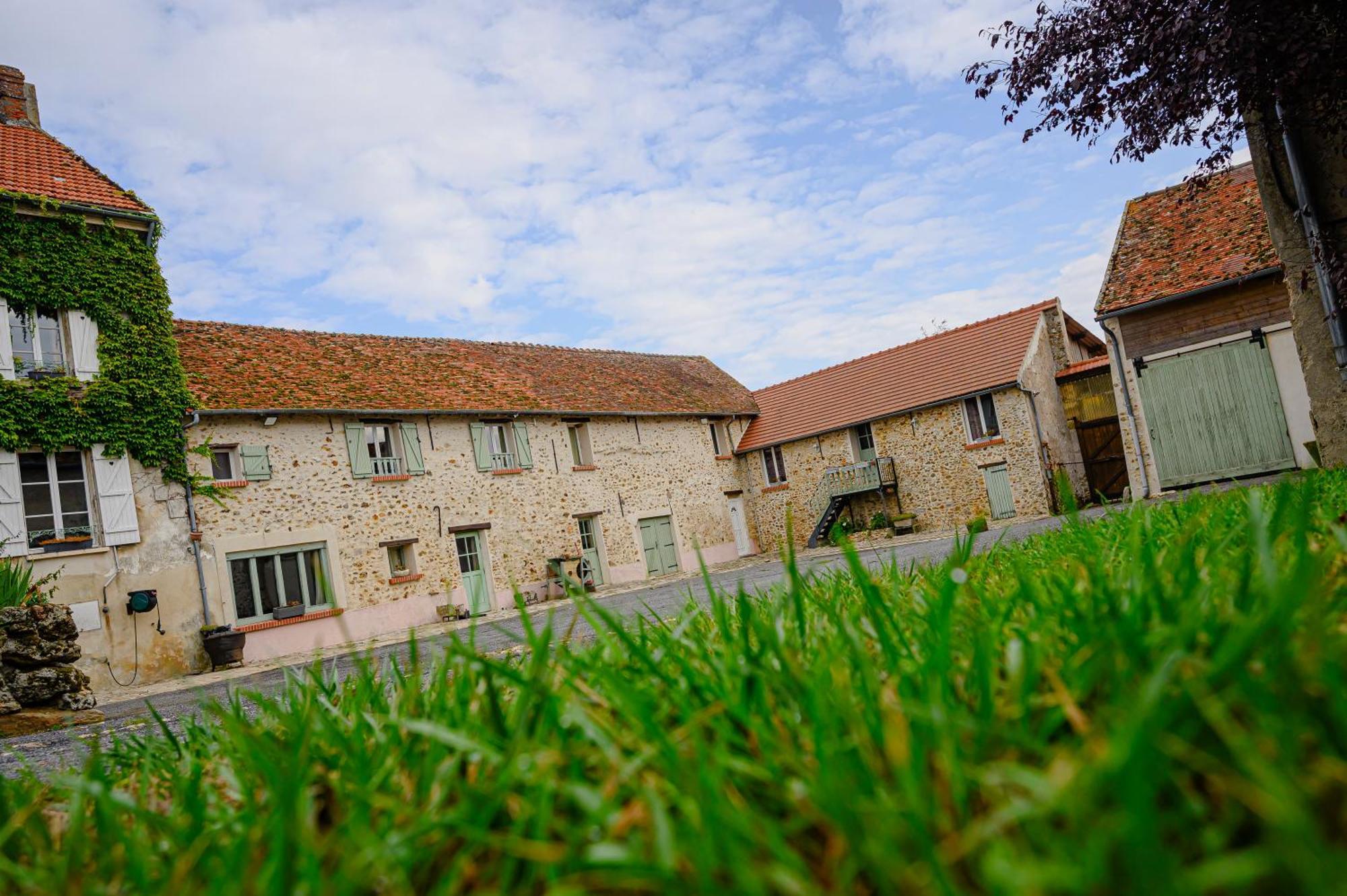 Maison d'Hôtes Ferme d'Issonges B&B Marigny-en-Orxois Exterior foto